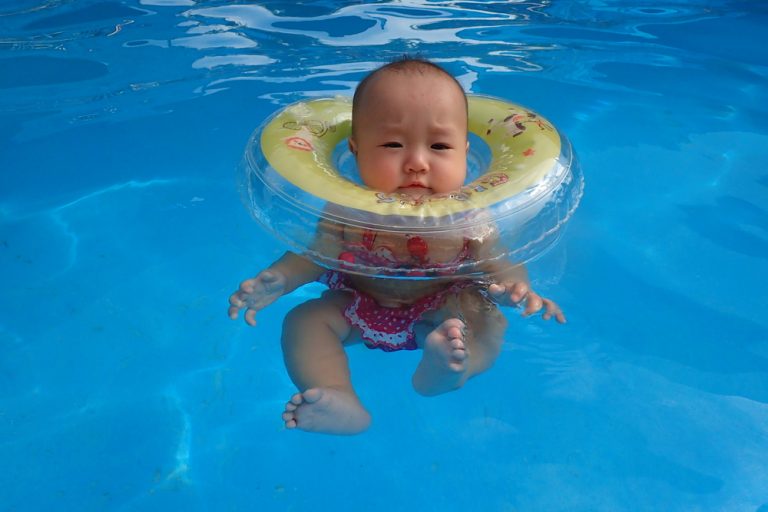 Kolam Renang  Khusus Bayi  Royal Pool